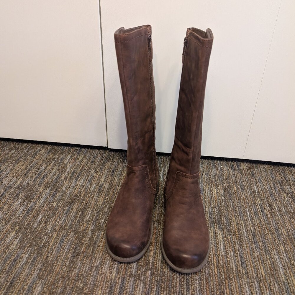 NWOT Rockport Tall Leather Boots SZ 7